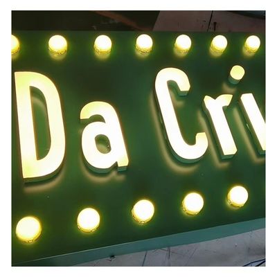 室内・屋外広告ディスプレイ LED ライトとレトロメタルサイン