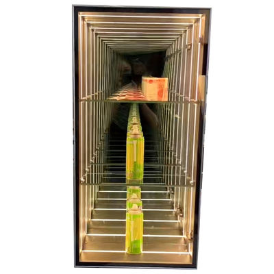 2024 高明度のLEDライト マジックミラー ディスプレイケース 小売店ワイングラス
