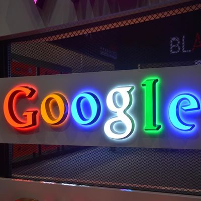 アダプター電源 ヴォーグ アクリル 3D LED プラスチック 店面のための明るい文字