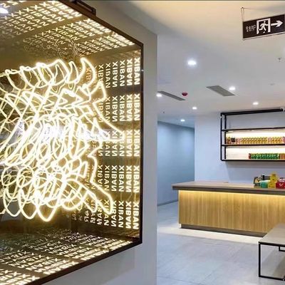 室内 3D アルファベット ミラー ロゴ ステンレス 素材 の アクリル LED 装飾