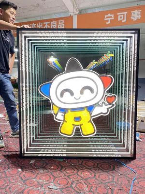 カスタマイズされたステンレス・スティール インフィニティ・グロー 多層効果鏡 LED 3D ネオンサイン