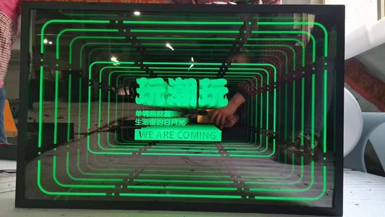 ベッドルームの装飾 繊細なアートデコ 壁標識 LED インフィニティミラー